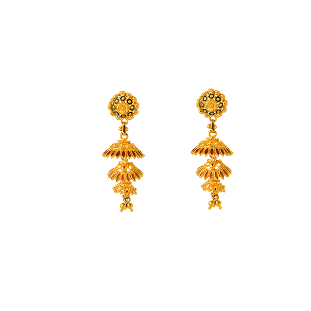 Shop Latest Gold Earrings for Women Online in India - Joyalukkas