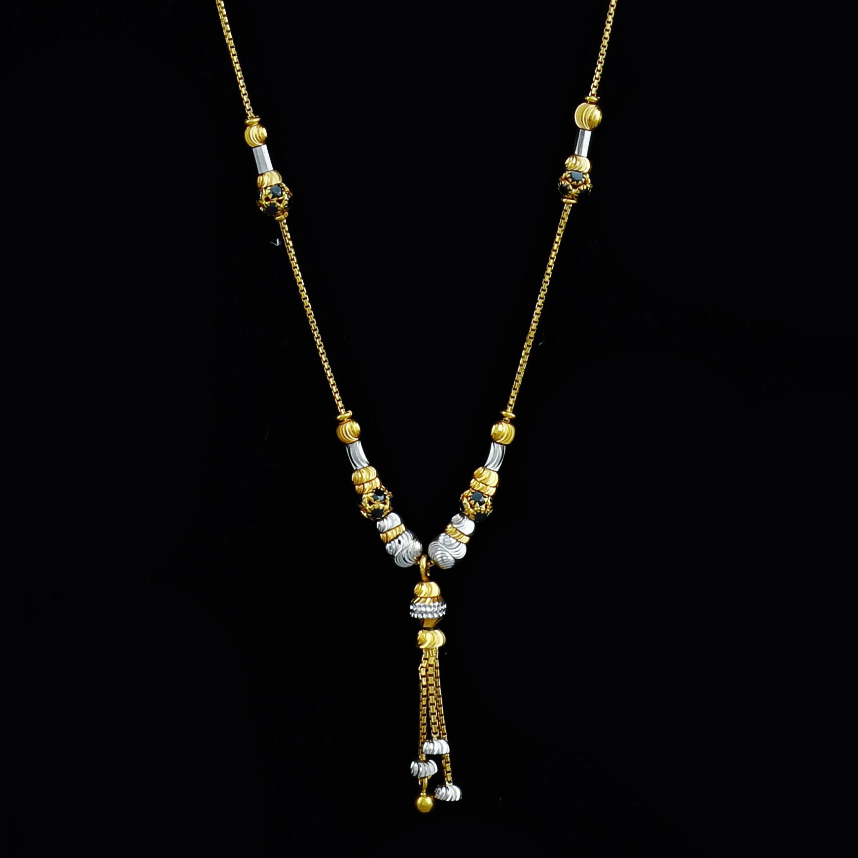 Mini hot sale mangalsutra images